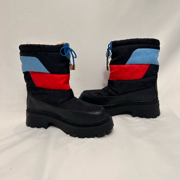 COACH WINTER BOOTS! - Picture 3 of 11